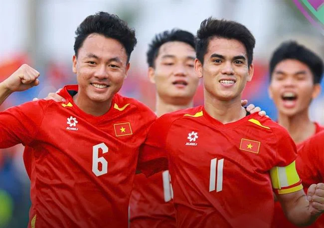 Dịch vụ hỗ trợ khách hàng chuyên nghiệp của 32win11 uy tín